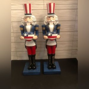 Patriotic nutcracker with heart and top hat 16 inches tall BNWT for 2023